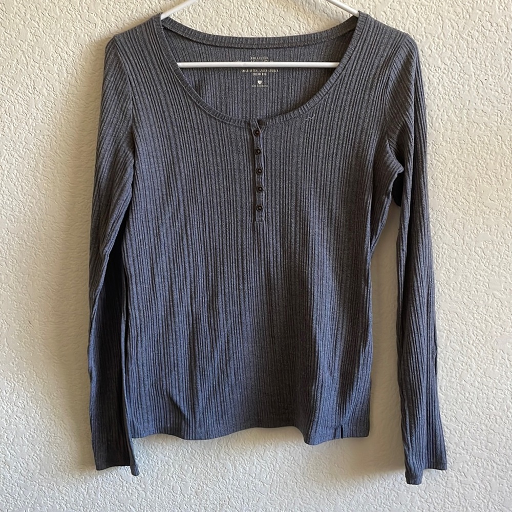 hollister scoop neckline ribbed long sleeve top